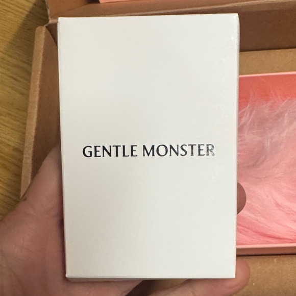 Gentle Monster Jennie Pink Gift Box with Bow eyeglass sunglasses case